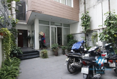 A beautiful and elegant 3 bedroom apartment for rent in Hai Ba Trung